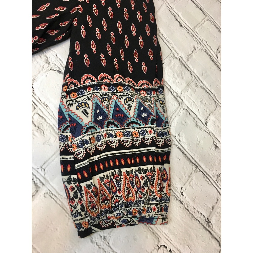 BKE Boho Rhinestone Tunic Top - Picture 7 of 16